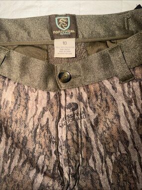 Drake Non-Typical Women's Fleece lined hunting pants in Brown Camouflage